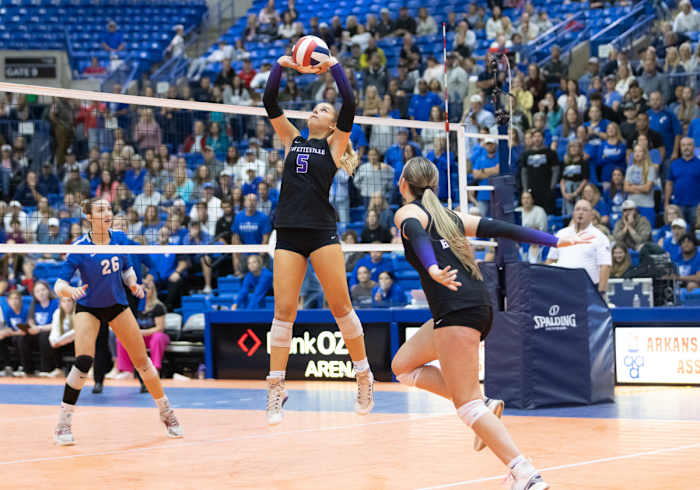 Fayetteville-Conway Volleyball Final__00098